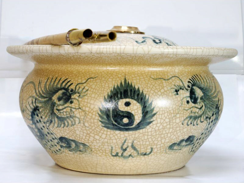 Điếu bát men rạn Song Long Chầu Nguyệt Bát Tràng độc đáo sang trọng Điếu bát men rạn Song Long Chầu Nguyệt Bát Tràng độc đáo sang trọng