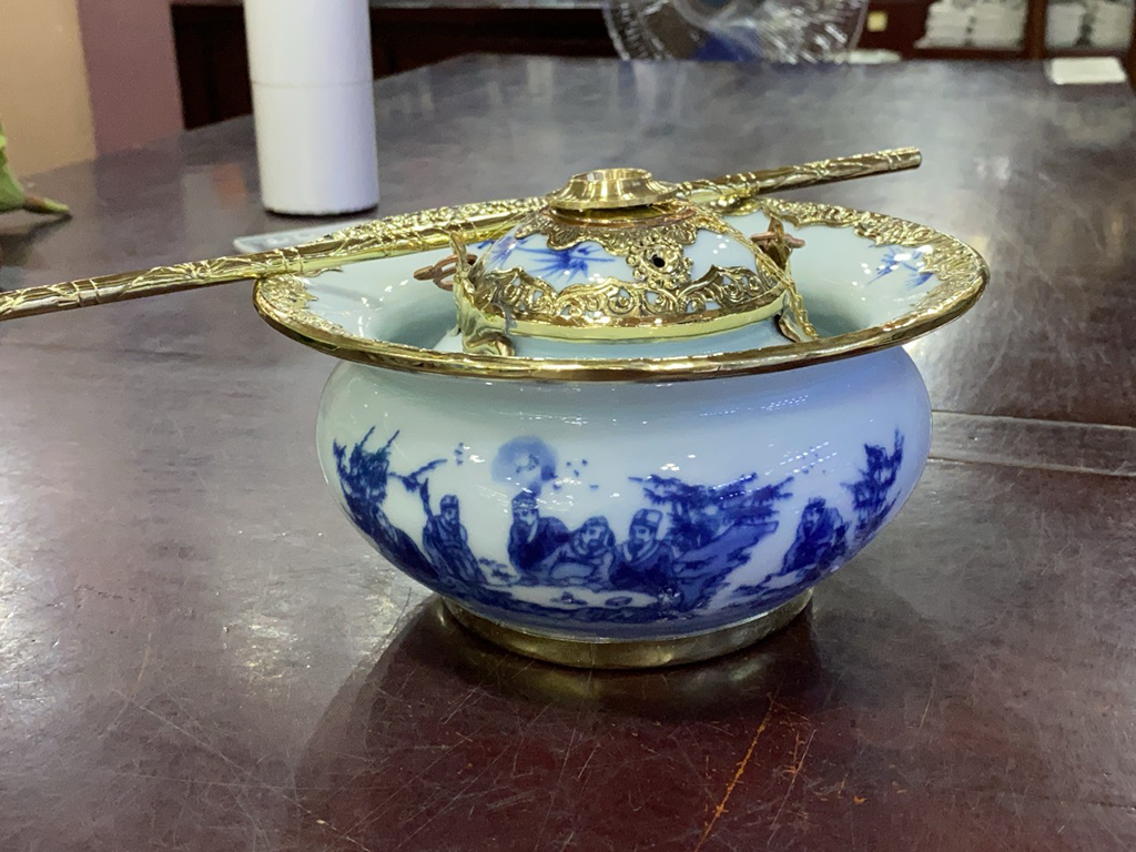 Điếu bát men lam bọc đồng Trúc Lâm độc đáo quà tặng ý nghĩa 