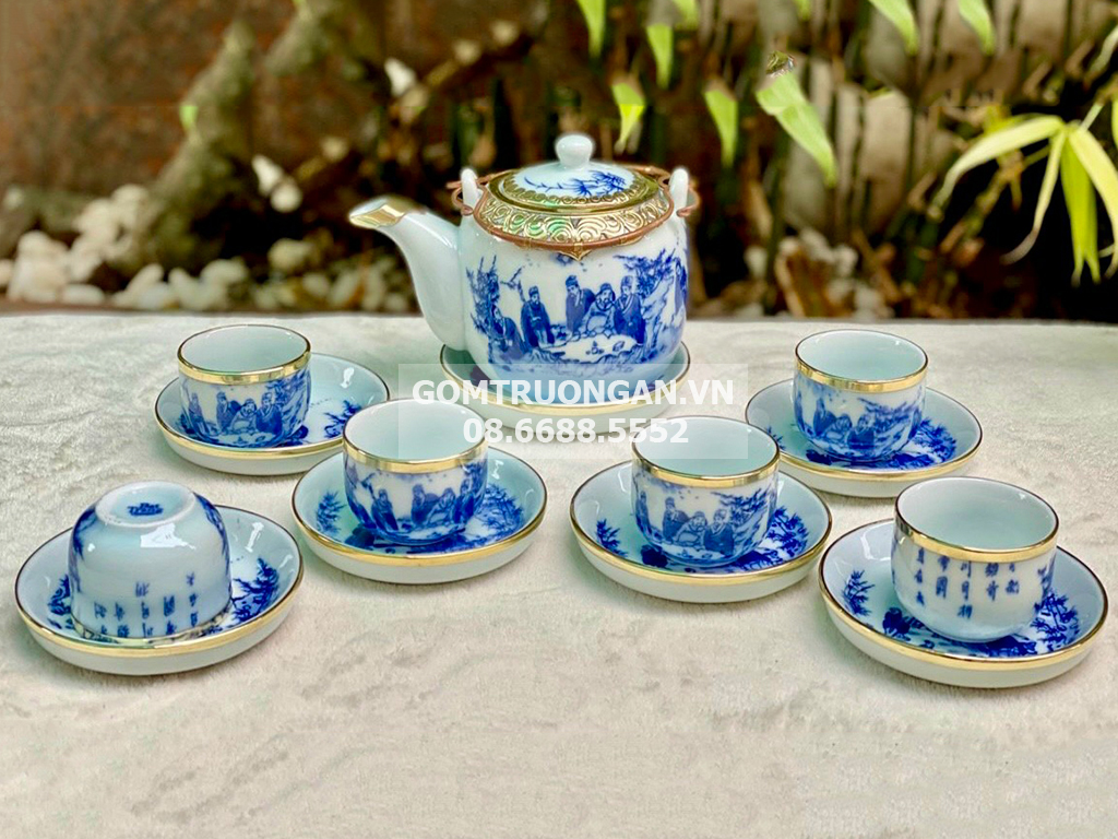 Ấm chén bọc đồng Bát Tràng men lam Trúc Lâm Thất Hiền cao cấp sang trọng Ấm chén bọc đồng Bát Tràng men lam Trúc Lâm Thất Hiền cao cấp sang trọng