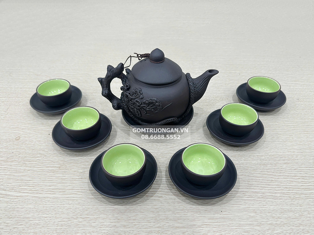Bộ ấm chén tử sa Bát Tràng quai nổi gốc cây tùng sang trọng, quà tặng