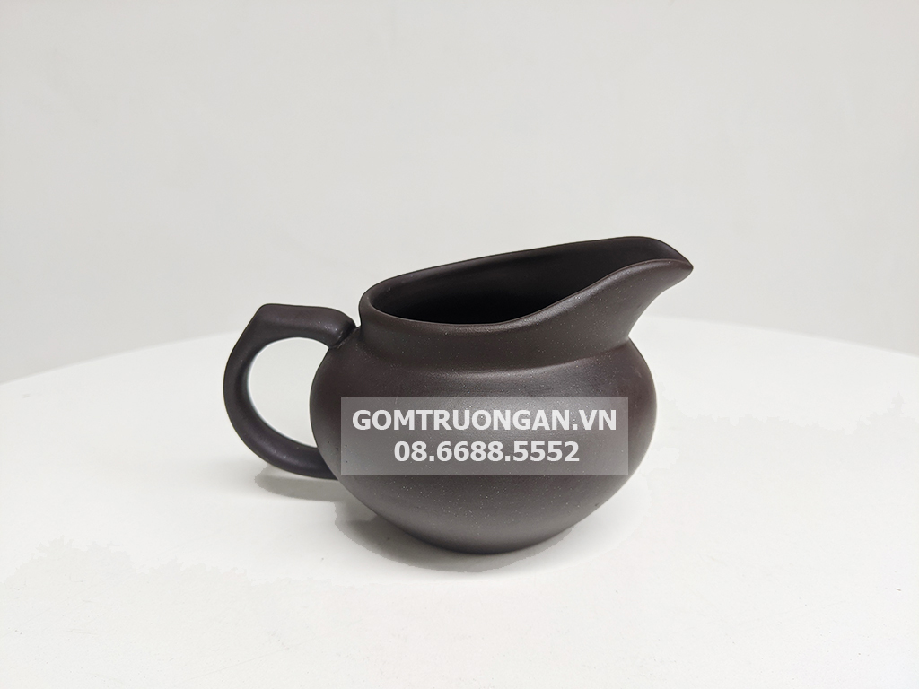 Chén tống tử sa Bát Tràng 350ml pha trà màu đen sang trọng 