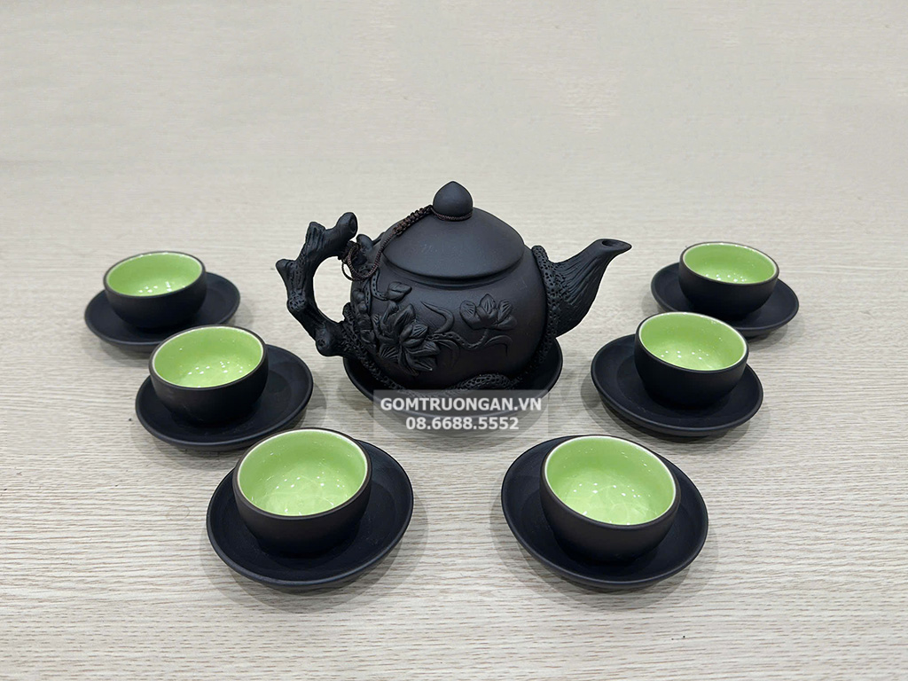 Ấm chén tử sa đen hoa sen xanh Bát Tràng cao cấp sang trọng