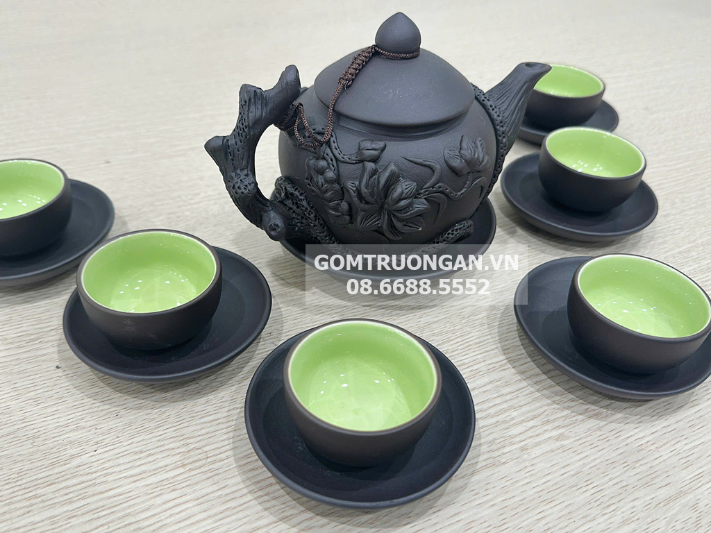 Ấm chén tử sa đen hoa sen xanh Bát Tràng cao cấp sang trọng