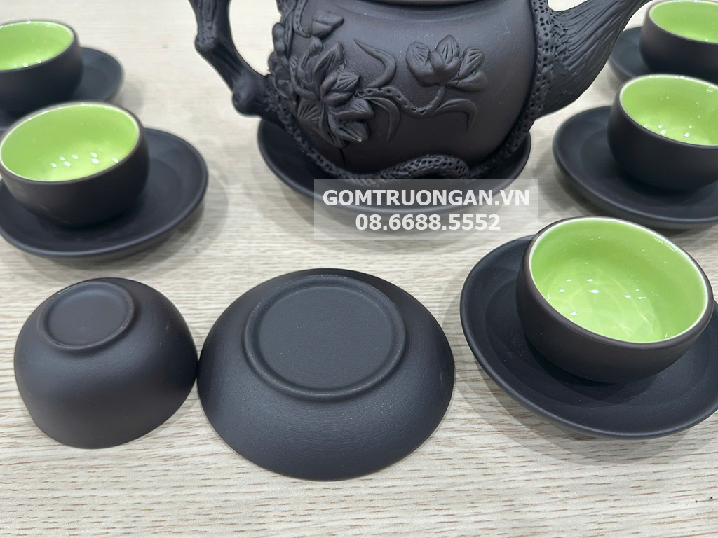 Ấm chén tử sa đen hoa sen xanh Bát Tràng cao cấp sang trọng
