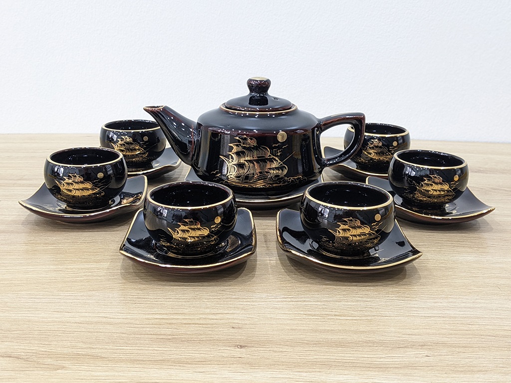 Bộ ấm trà Bát Tràng men đen bóng Thuận Buồm Xuôi Gió cao cấp sang trọng