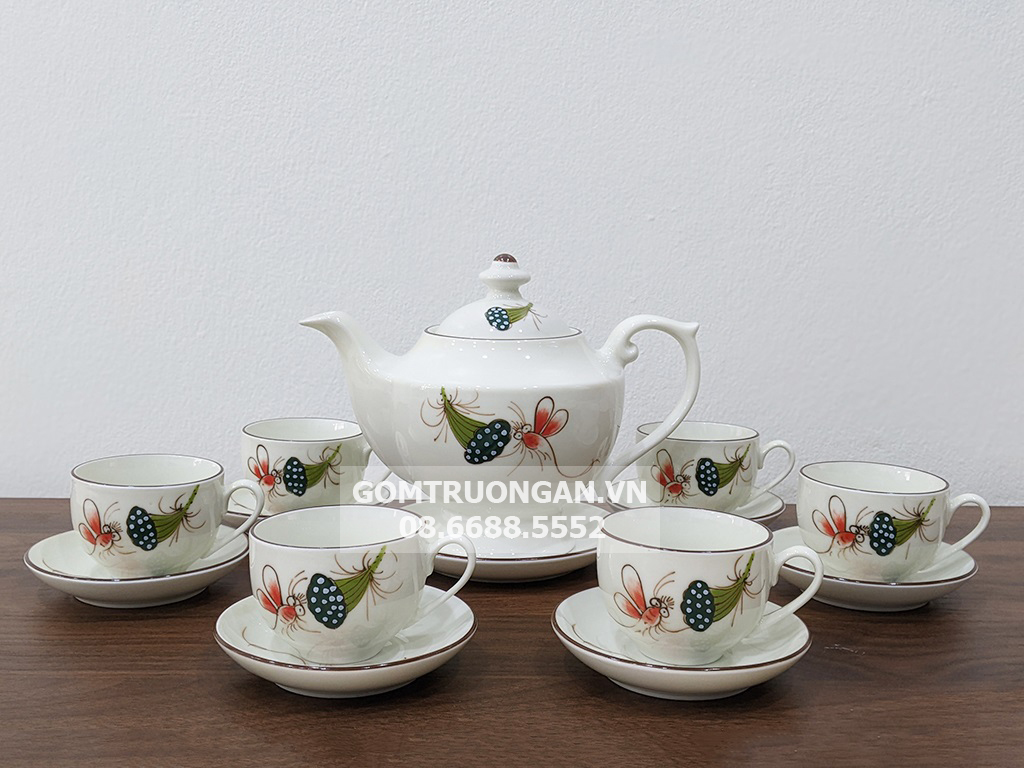 Bộ ấm chén Bát Tràng men kem vẽ tay Hạ Sen Chuồn sang trọng tặng quà