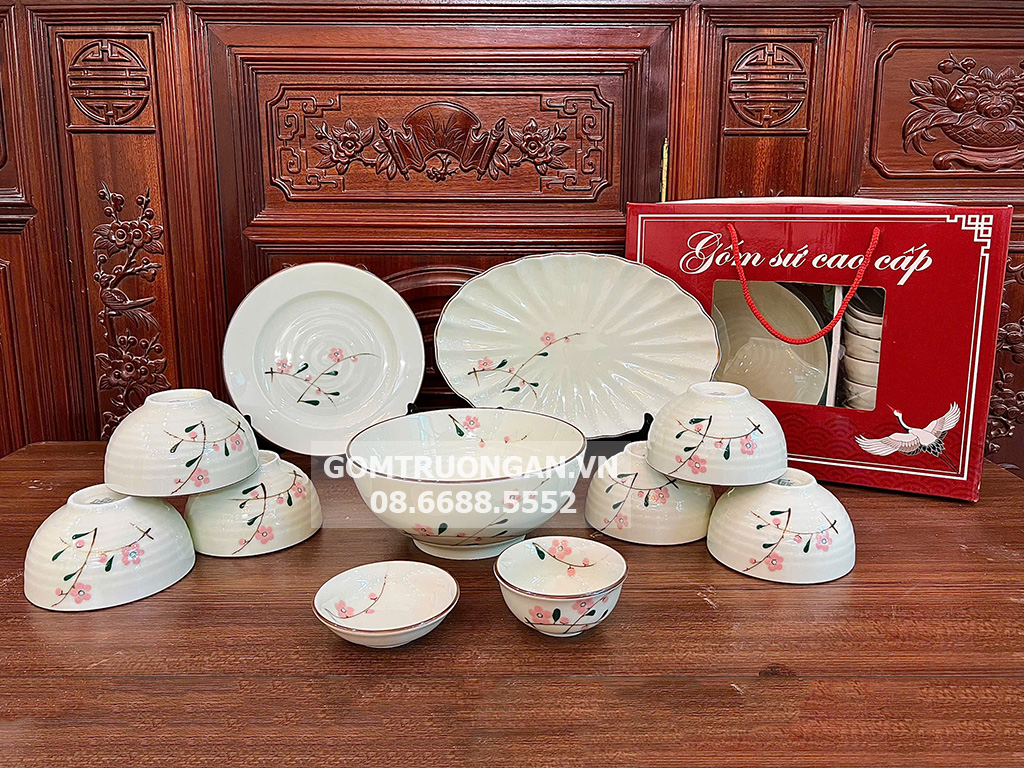 Bộ bát đĩa Bát Tràng vẽ tay đào hồng sang trọng quà tặng 