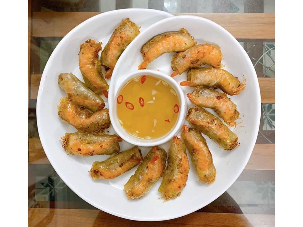 Khay đĩa gốm sứ Bát Tràng hoa hồng xoắn sang trọng 25cm 