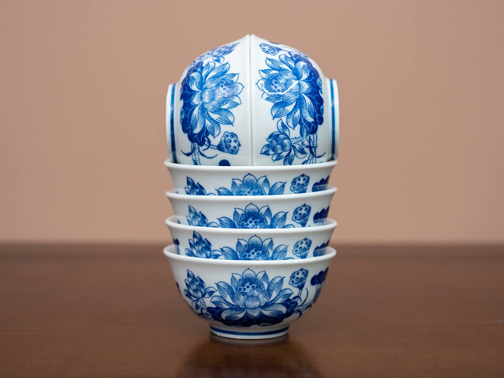 Bát thờ cúng Vạn Phúc Trường An hoa sen sứ men lam đẹp 