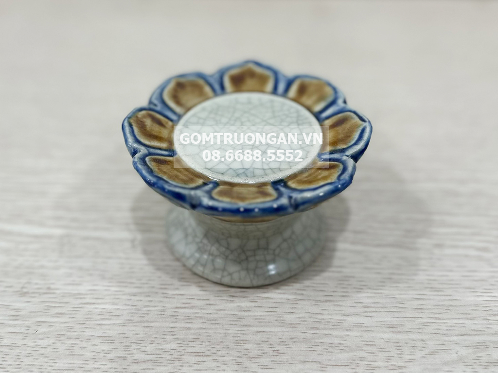 Chân nến men rạn đắp nổi Phú Quý sang trọng, bền đẹp 