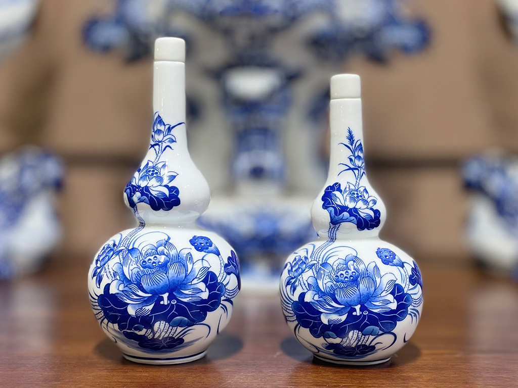 Nậm rượu men lam Trường An Vạn Phúc Bát Tràng cao cấp 