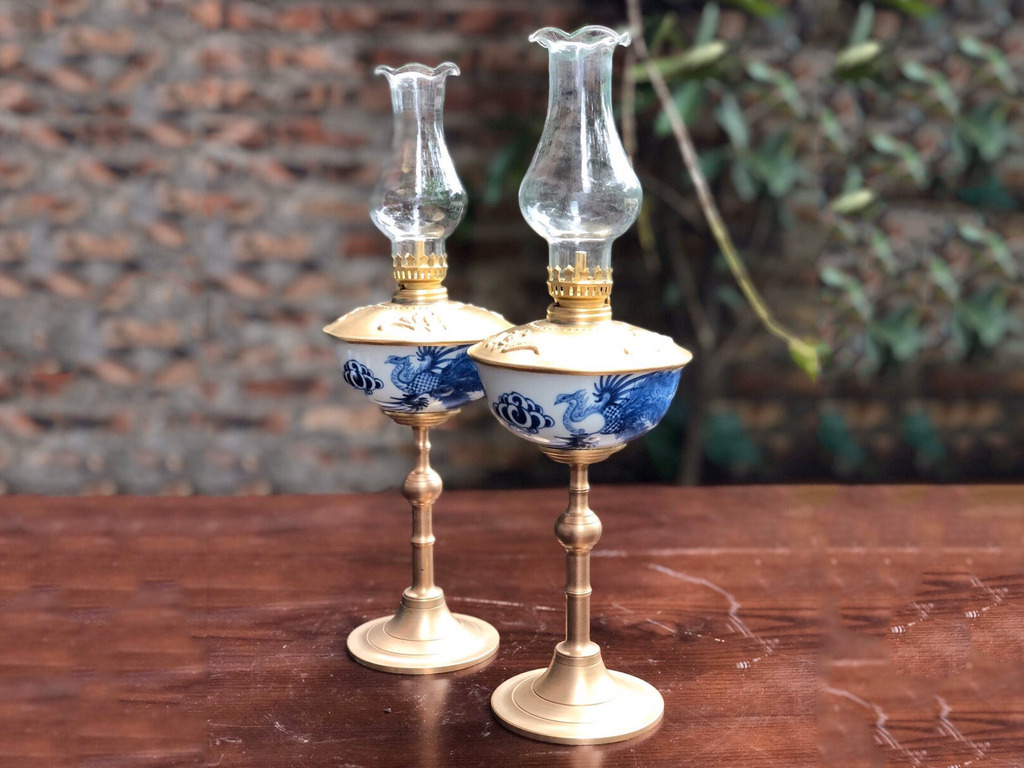 Đèn dầu men lam Bát Tràng vẽ phượng dáng bầu sang trọng cao cấp 