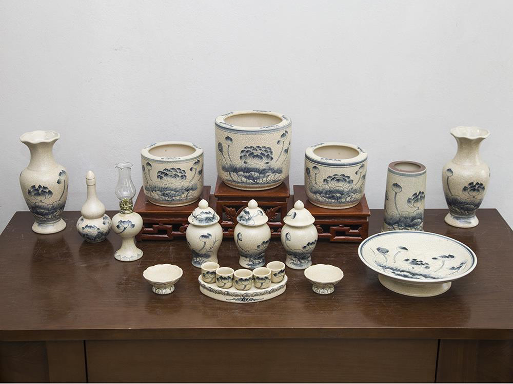 Bộ đồ thờ Bát Tràng men rạn hoa sen tinh tế quà tặng ý nghĩa 