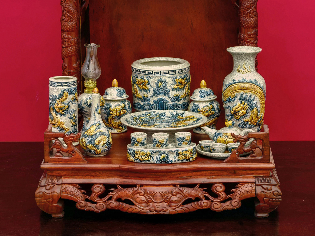 Bộ đồ thờ men rạn Trường Xuân cao cấp ban thờ thần tài 56cm đẹp Bộ đồ thờ men rạn Trường Xuân cao cấp ban thờ thần tài 56cm đẹp