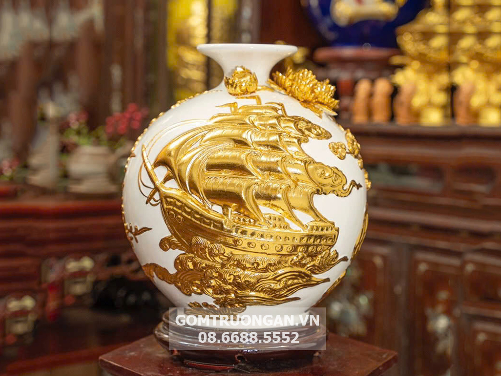 Bình hút tài lộc dát vàng Thuận Buồm Xuôi Gió Kim 30cm sang trọng 