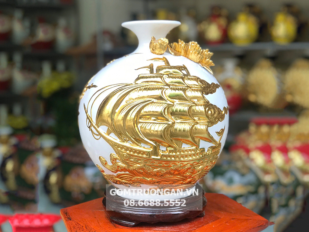 Bình hút lộc dát vàng Thuận Buồm Xuôi Gió mệnh Kim Bát Tràng sang trọng 