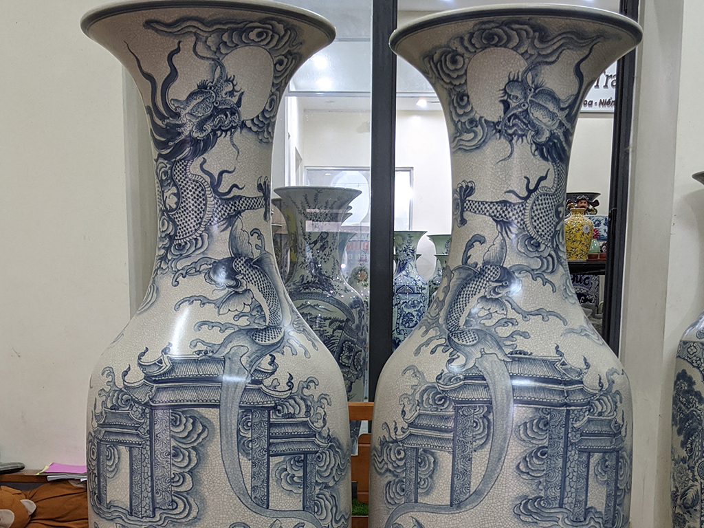 Lọ lộc bình Bát Tràng 1m6 men rạn Cá Chép Hóa Rồng sang trọng Lọ lộc bình Bát Tràng 1m6 men rạn Cá Chép Hóa Rồng sang trọng