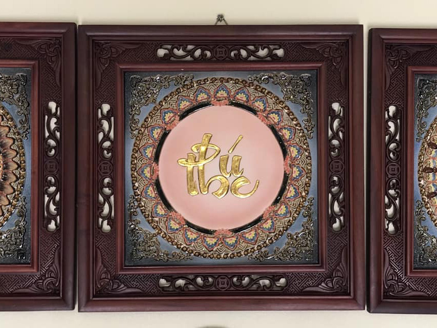 Tranh sứ Phúc Lộc Thọ dát vàng sang trọng quà tặng ý nghĩa Tranh sứ Phúc Lộc Thọ dát vàng sang trọng quà tặng ý nghĩa