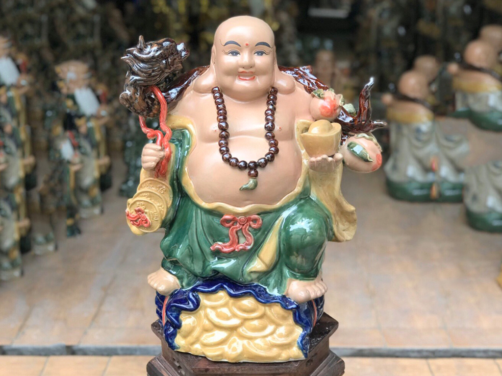 Tượng sứ Di Lặc Bát Tràng 50cm Men màu Ghánh Tiền Hào Phong Thủy Tượng sứ Di Lặc Bát Tràng 50cm Men màu Ghánh Tiền Hào Phong Thủy
