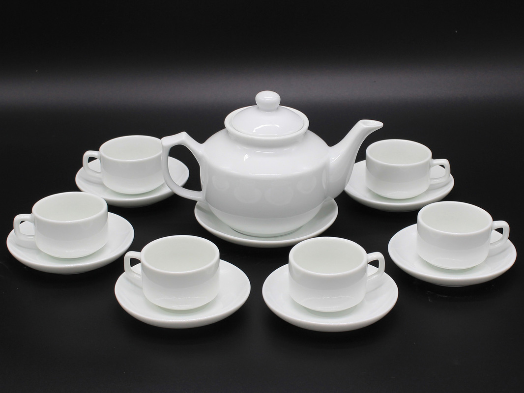 Ấm chén Bát Tràng vuông Hồng Kông men trắng sang trọng mua ngay 