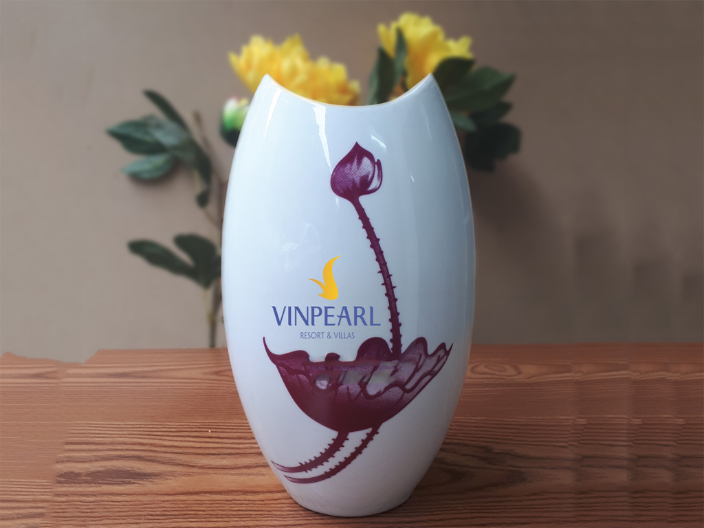 Lọ hoa sứ trắng Bát Tràng in logo cao cấp quà tặng ý nghĩa