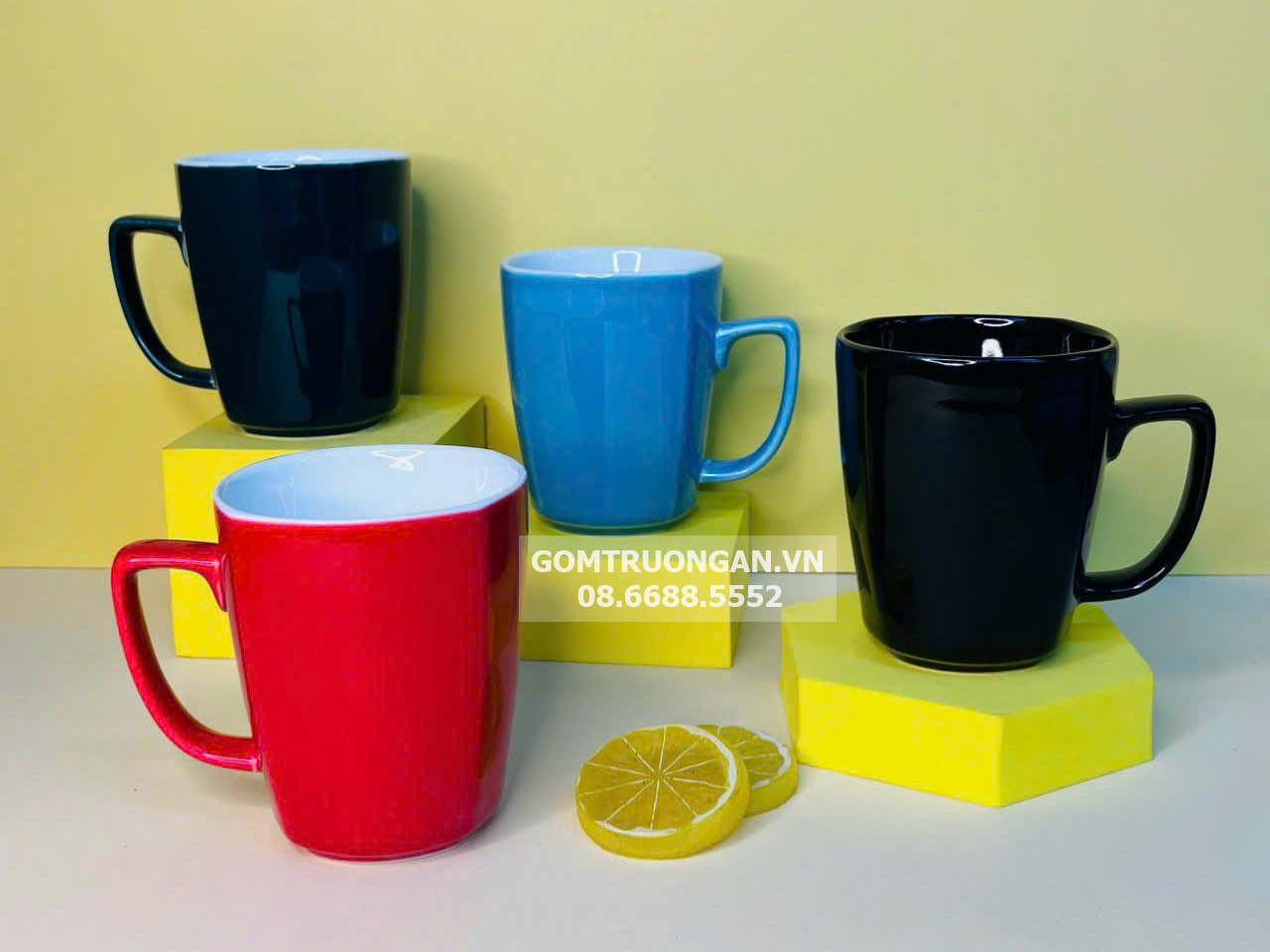 Ly sứ men màu dáng đáy bầu quai vuông 550ml sang đẹp tiện dụng 