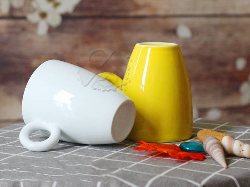 Ly sứ men trắng quai tròn bầu đẹp sang trọng mua ngay