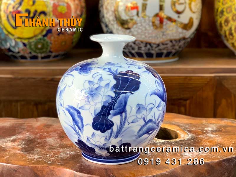 Bình hút tài lộc cá chép hoa sen Bát Tràng 25cm may mắn