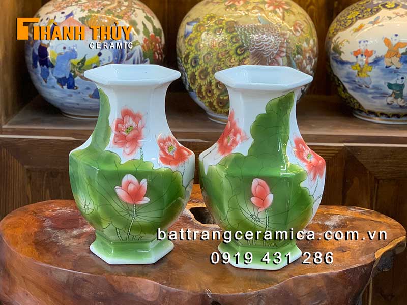 Lọ củ tỏi 30cm vẽ hoa sen Gốm sứ Bát Tràng sang trọng đẹp Lọ củ tỏi 30cm vẽ hoa sen Gốm sứ Bát Tràng sang trọng đẹp