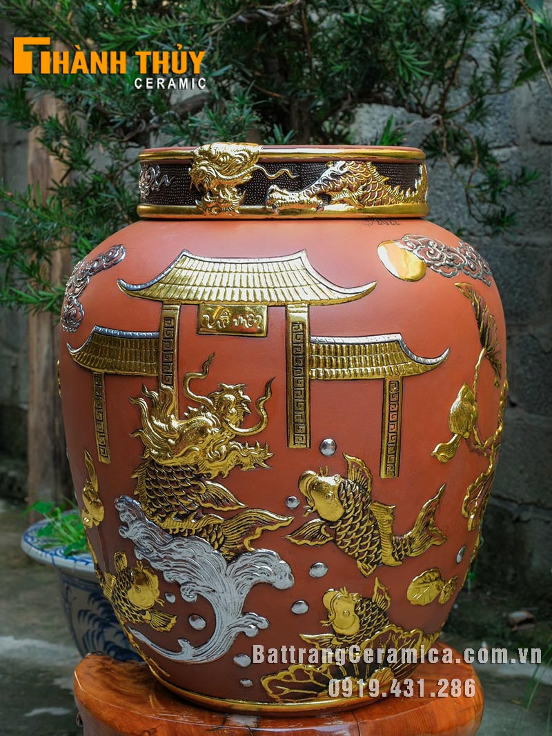 Chum ngâm rượu cá chép hóa Rồng dát vàng 50L bền đẹp an toàn Chum ngâm rượu cá chép hóa Rồng dát vàng 50L bền đẹp an toàn