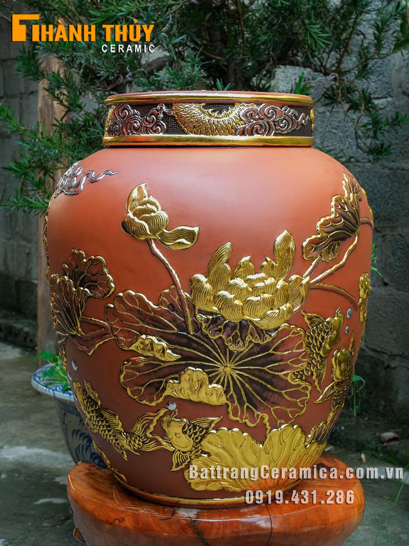 Chum ngâm rượu cá chép hóa Rồng dát vàng 50L bền đẹp an toàn Chum ngâm rượu cá chép hóa Rồng dát vàng 50L bền đẹp an toàn