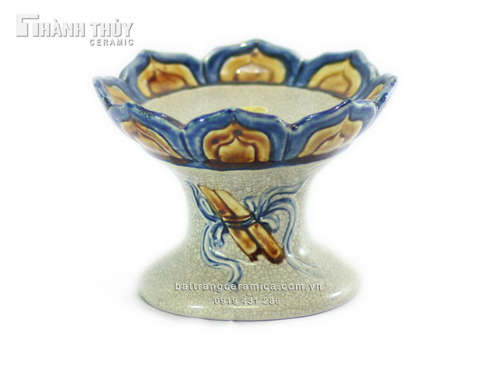 Chân nến cuốn thư dáng đài sen sang trọng bền đẹp nghệ thuật Bát Tràng