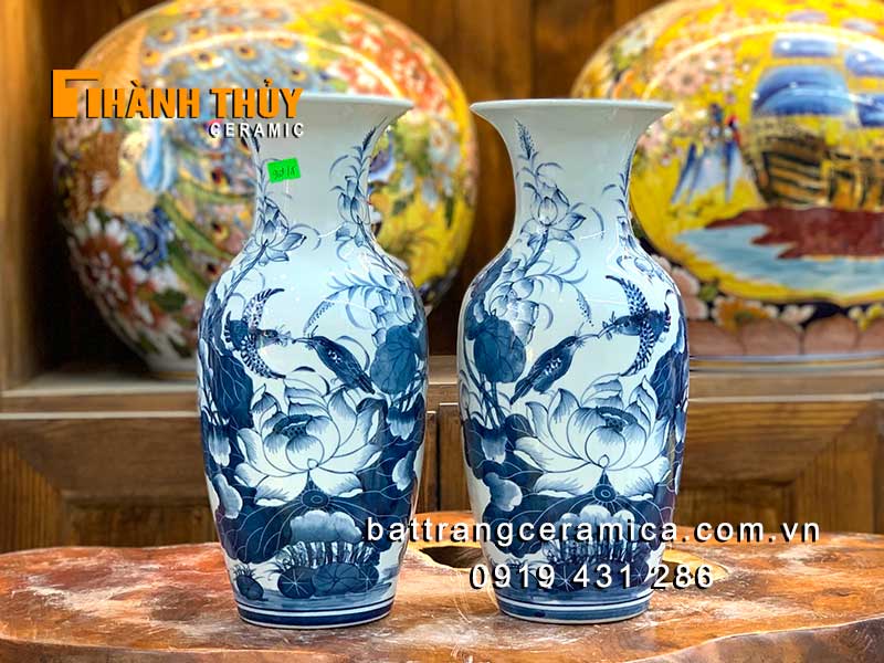 Lọ lộc bình vẽ Sen 32cm gốm sứ Bát Tràng sang trọng trang trí