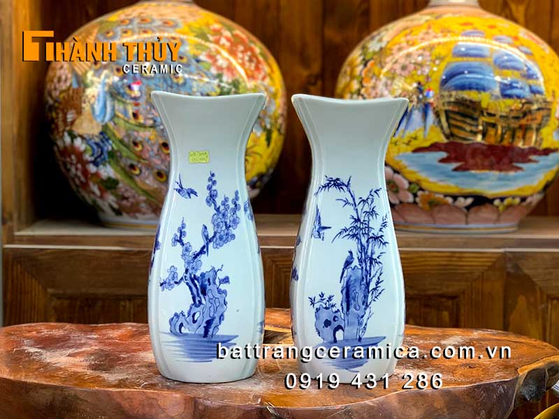 Bình lọ hoa vuông vẽ tứ cảnh Bát Tràng cao cấp 30cm