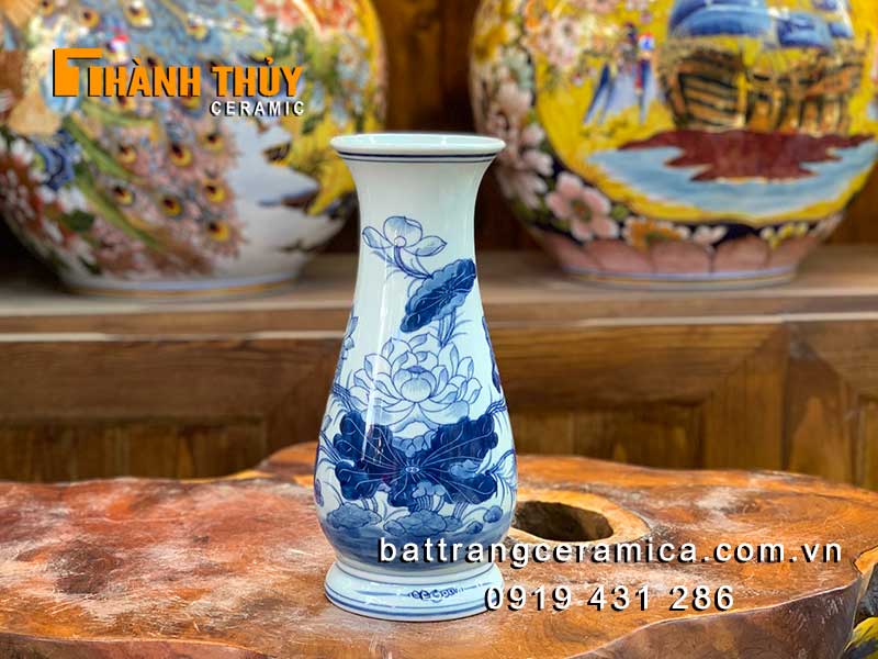 Lọ cắm hoa bàn thờ họa tiết sen gốm sứ Bát Tràng 27cm sang trọng