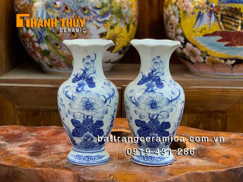 Bình hoa bàn thờ vẽ sen men xanh lam 25cm đẹp sang trọng