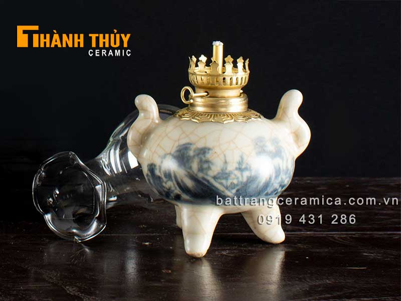 Đèn dầu thờ 3 chân men rạn cổ 23cm phong thủy tài lộc