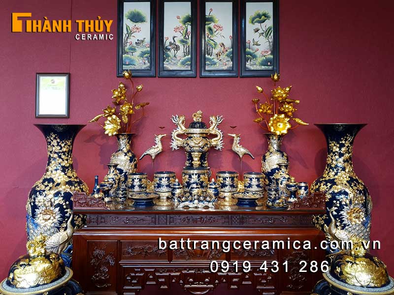 Bộ thờ gốm sứ vẽ vàng 24k sang trọng tinh xảo màu xanh lam