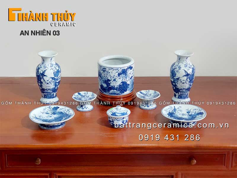 Bộ đồ thờ Phật vẽ hoa sen cao cấp An nhiên 03 chuẩn men Lam sang trọng