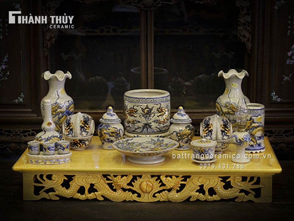 Bộ đồ thờ ban treo tường men rạn Bát Tràng bền đẹp sang trọng 