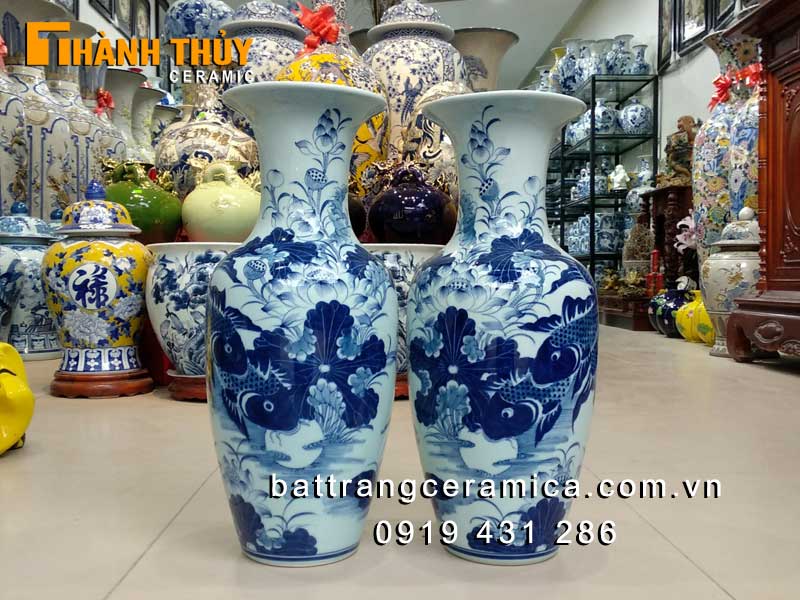 Tiểu lục bình lý ngư vọng nguyệt 50cm sứ Bát Tràng phong thủy 