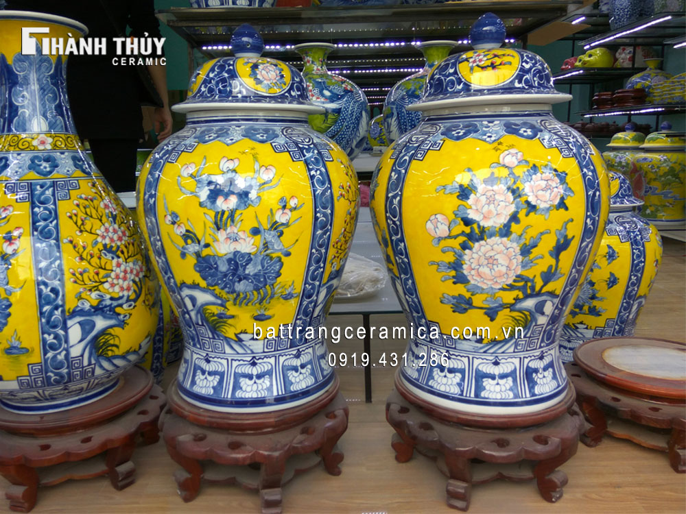 Chóe men vàng tứ cảnh 30 lít thủ công Bát Tràng sang trọng