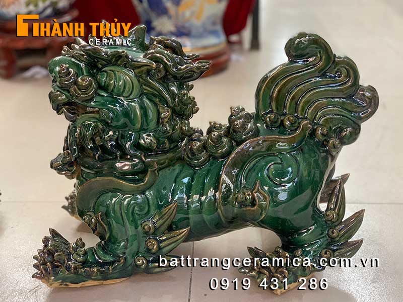 Con Nghê đuôi xoè gốm sứ Bát Tràng 35cm thủ công tinh xảo phong thủy Con Nghê đuôi xoè gốm sứ Bát Tràng 35cm thủ công tinh xảo phong thủy