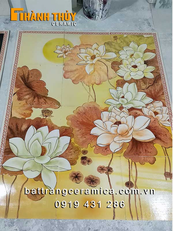 Tranh ốp tường hoa Sen vàng hiện đại Phòng khách sang trọng
