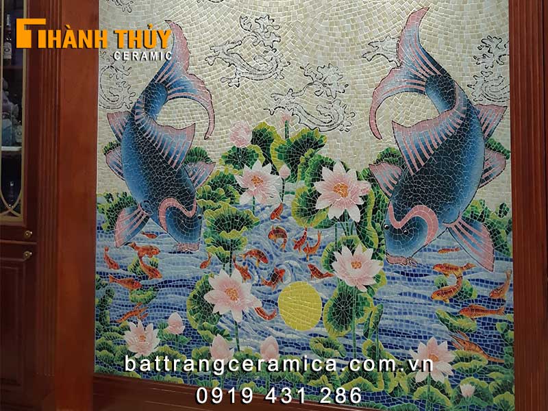 Tranh gốm mosaic Lý Ngư Vọng Nguyệt Bát Tràng sang trọng đẹp
