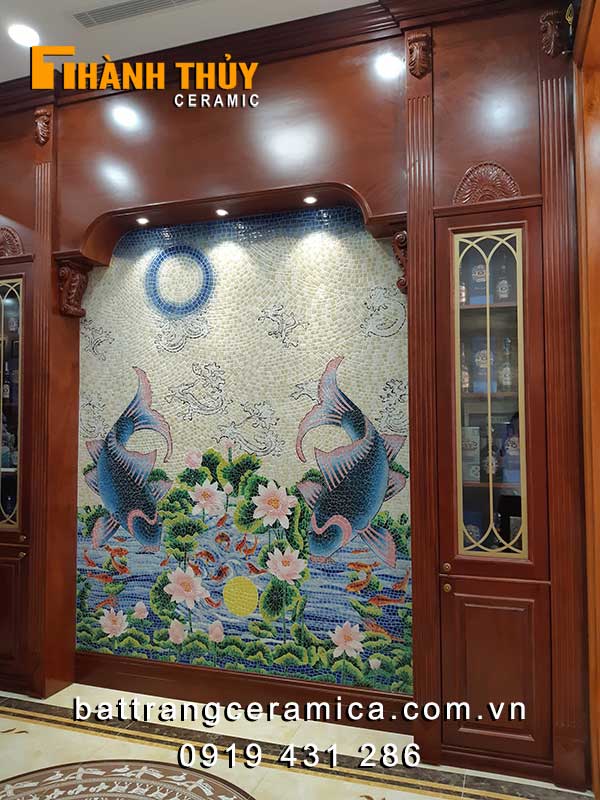 Tranh gốm mosaic Lý Ngư Vọng Nguyệt Bát Tràng sang trọng đẹp