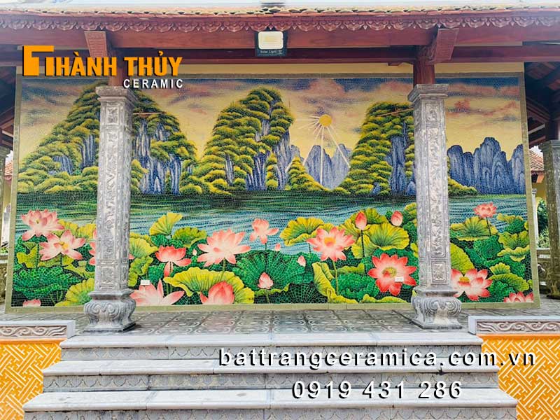 Tranh gốm mosaic hoa sen Bát Tràng sang trọng trang trí nhà đẹp 