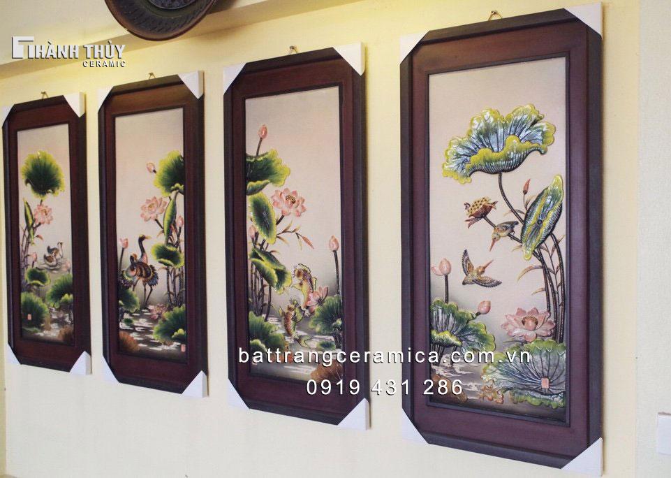 Tranh sứ đắp nổi sen phú quý 45x90cm trang trí sang trọng