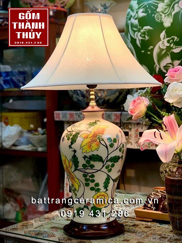 Đèn ngủ gốm sứ Bát Tràng hoa dây ấm áp trang trí nhà đẹp Đèn ngủ gốm sứ Bát Tràng hoa dây ấm áp trang trí nhà đẹp