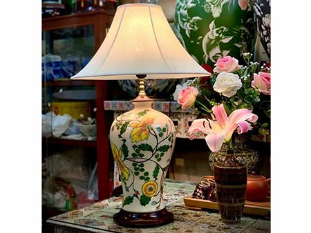 Đèn ngủ gốm sứ Bát Tràng hoa dây ấm áp trang trí nhà đẹp 